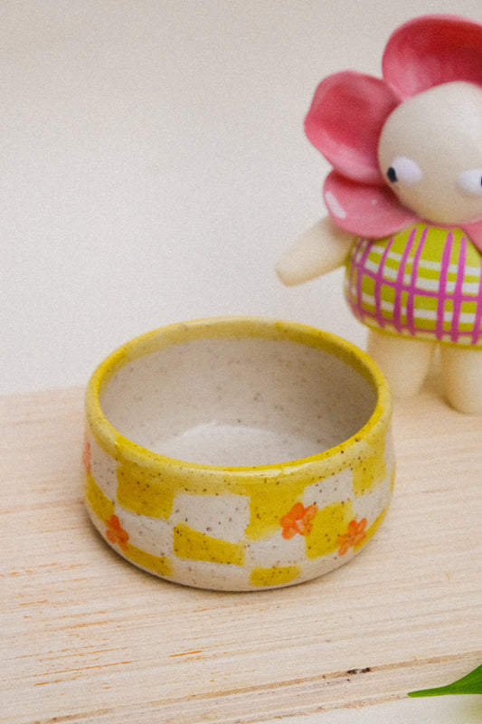 MARI POTTERI OCT BLOOM - YELLOW GRID CEREAL BOWL