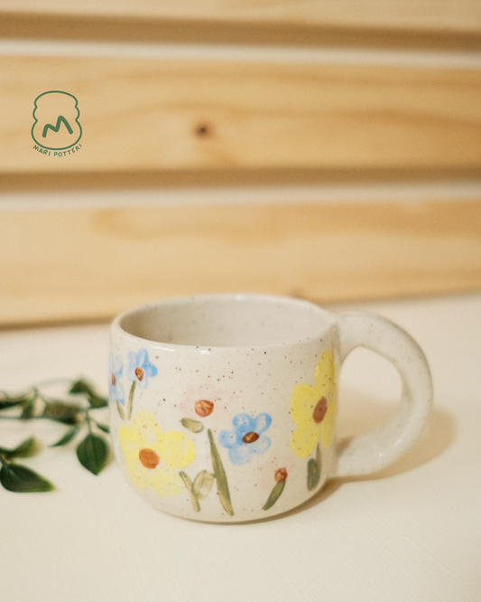 MARI POTTERI WILDFLOWER MINI MUG