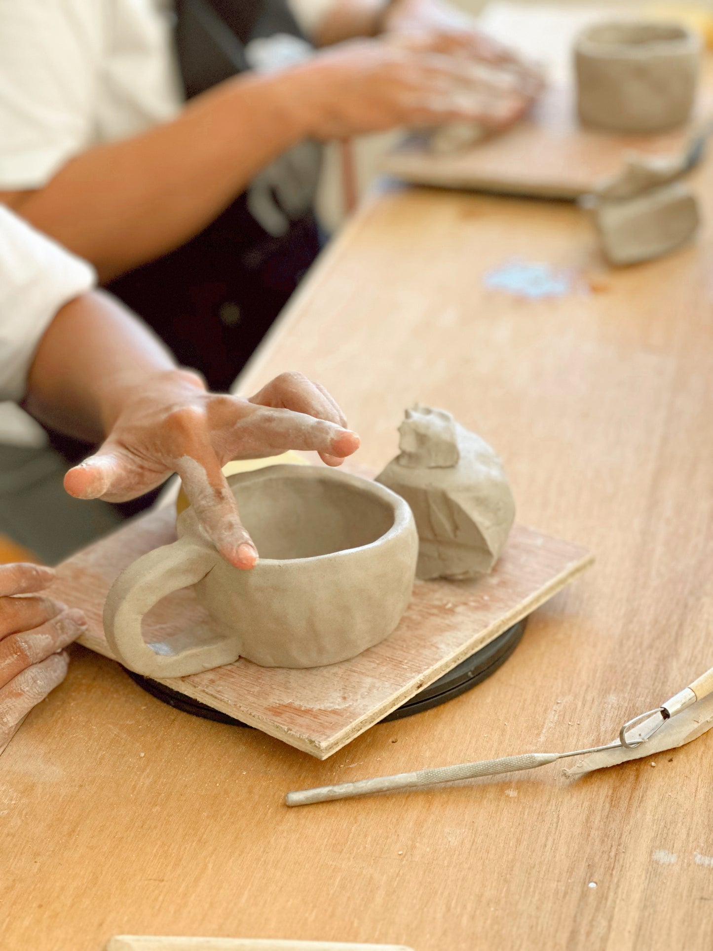 MARI POTTERI CLAY HOUSE - HAND BUILDING MUG MAKING CLASSES