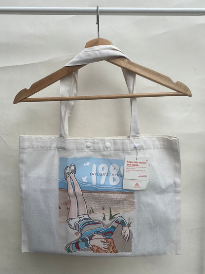 MOVING OUT SALE TOTEBAGS