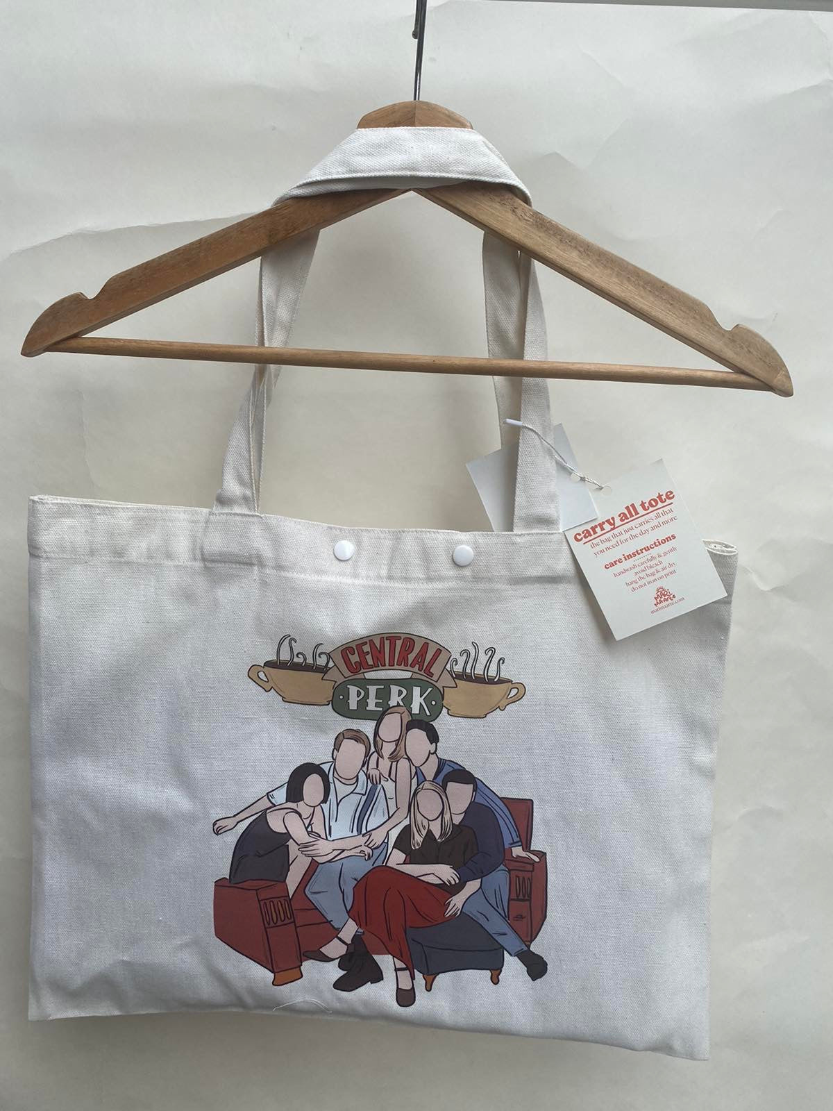 MOVING OUT SALE TOTEBAGS