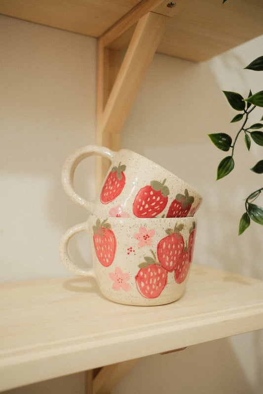 MARI POTTERI COL 6 STRAWBERRY MUG