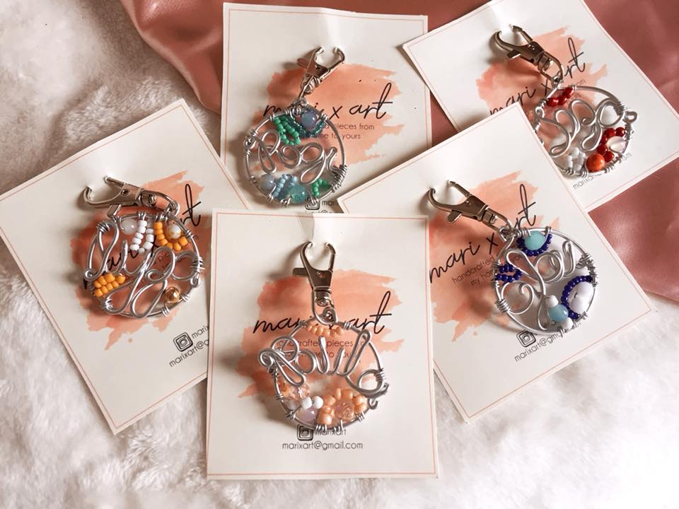 CUSTOM BEADED KEYCHAIN (ROUND)