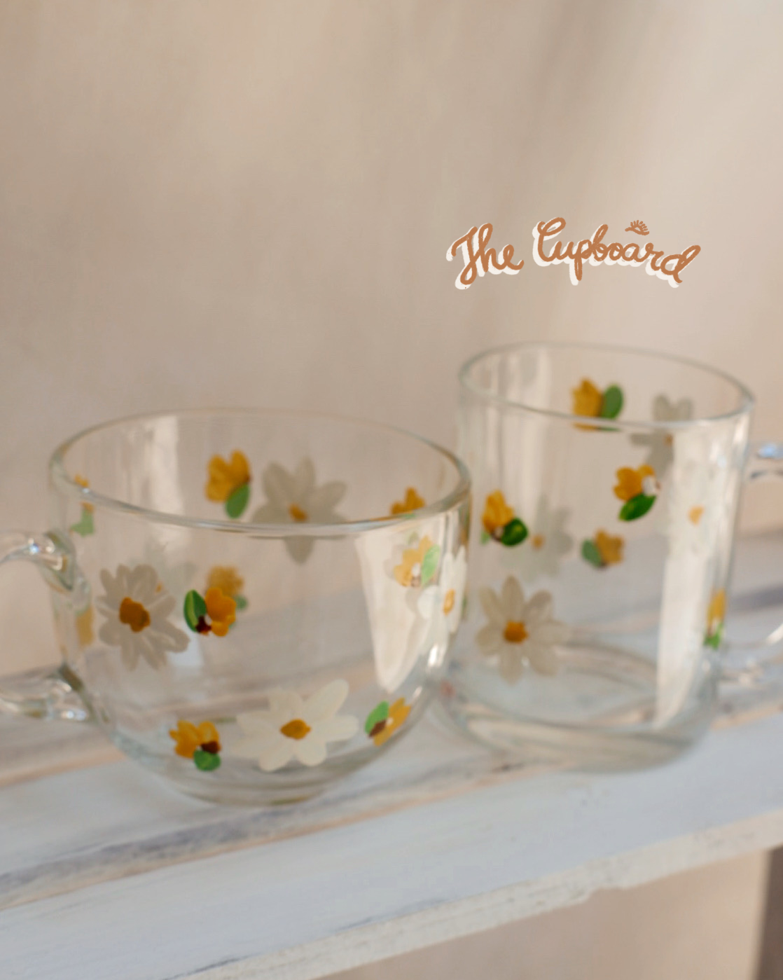 DAISIES FLORAL GLASS MUG