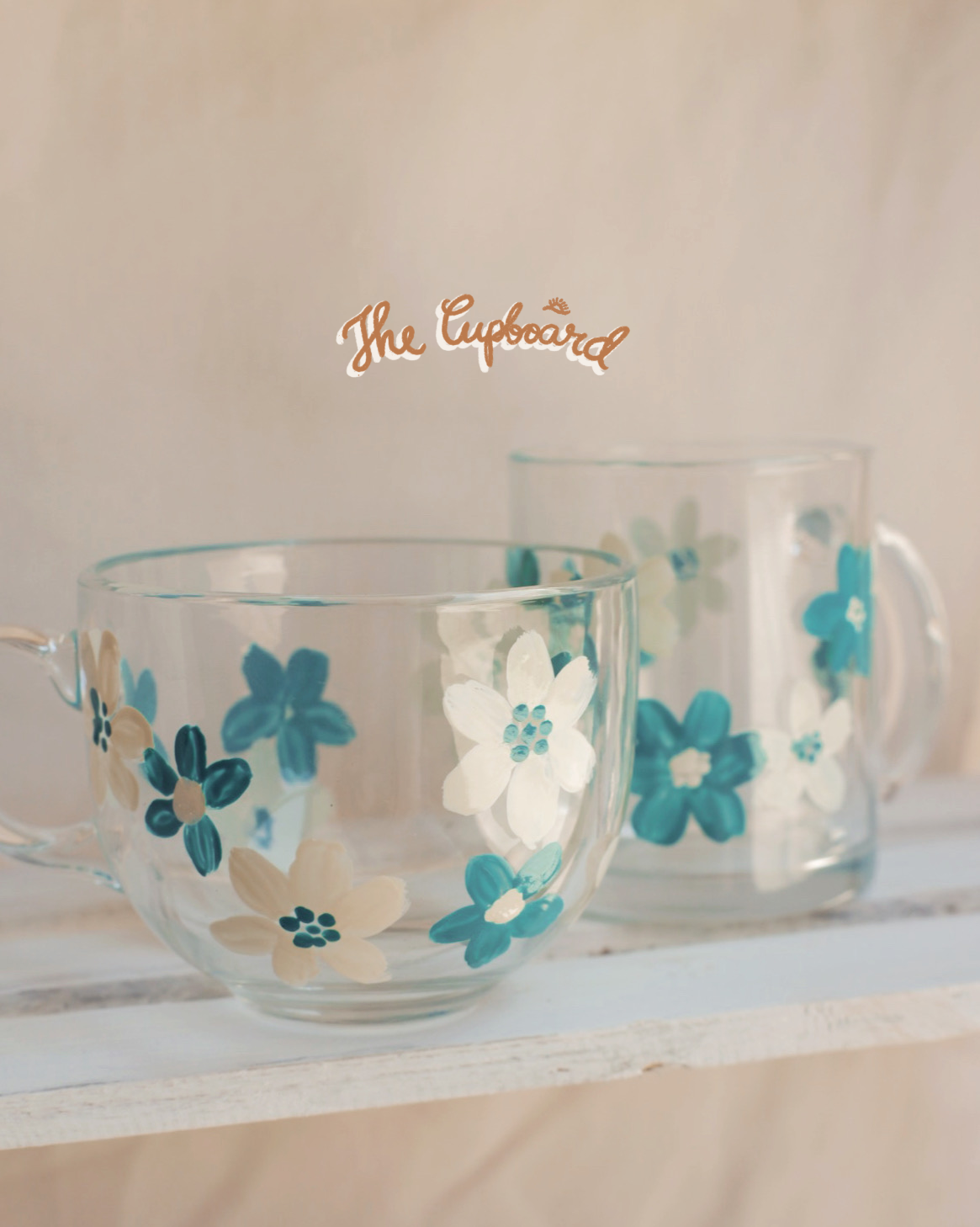 TEAL & WHITE FLORAL GLASS MUG