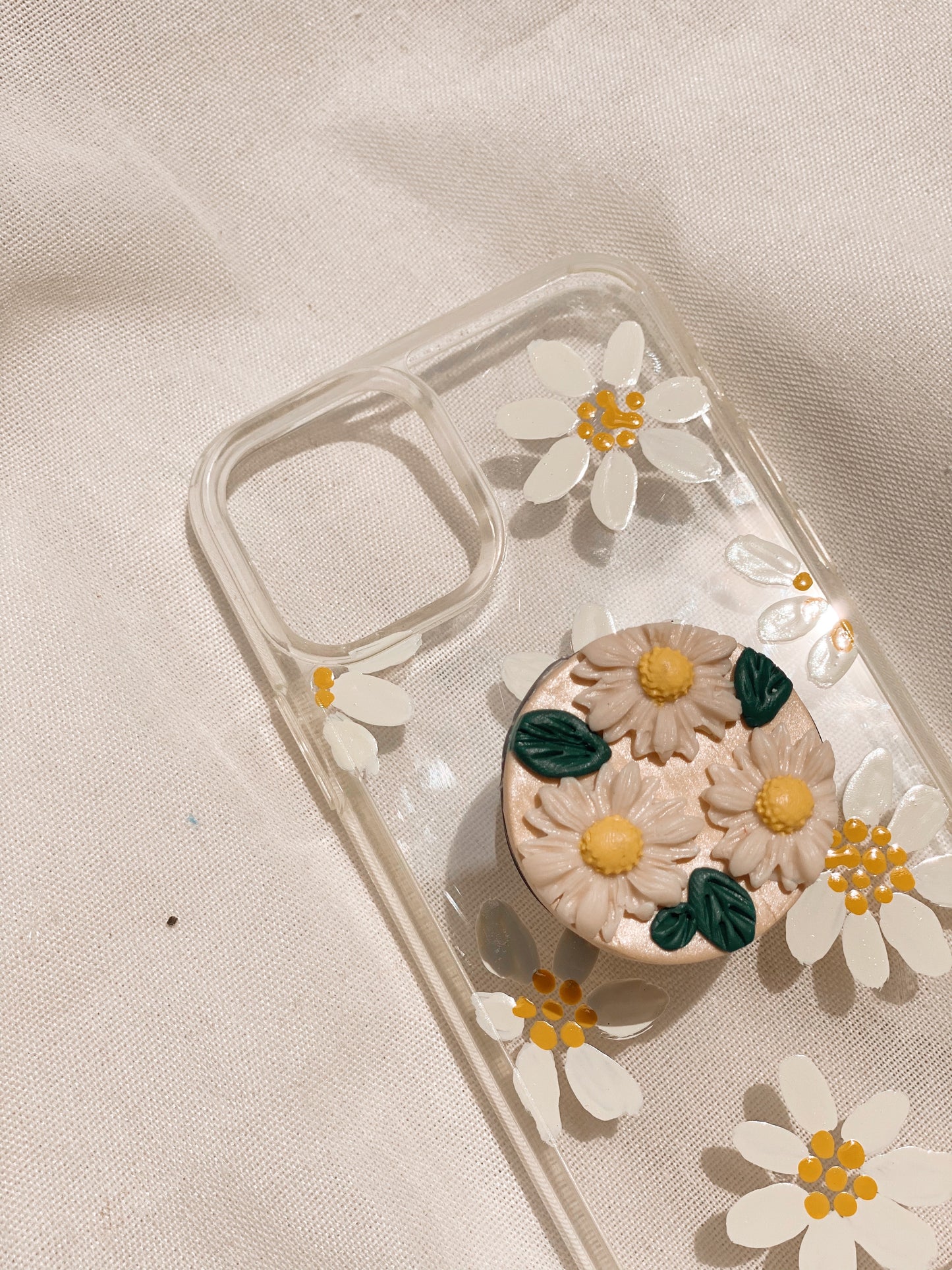 DAISIES PHONE CASE